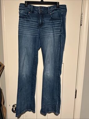 Buckle Women's Dark Blue Bootcut Jeans